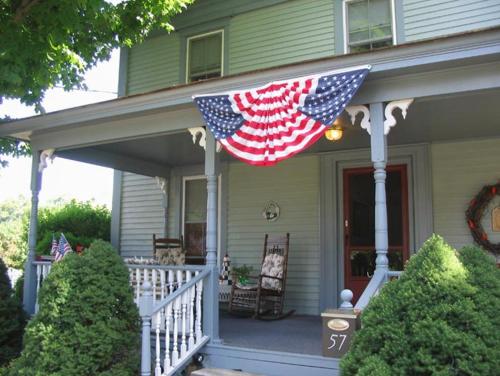 Black Lantern B&B in Topsham (ME)