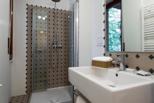 Mila Apartments Via Savona - image 10