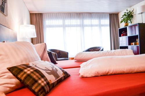 room detail thumbnail 1