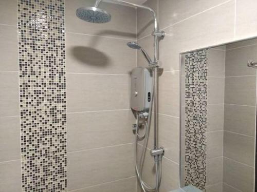 Bathroom, The Square Hotel in Skudai