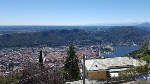  Le Vigne - Brunate - Como Lake, Pension in Brunate