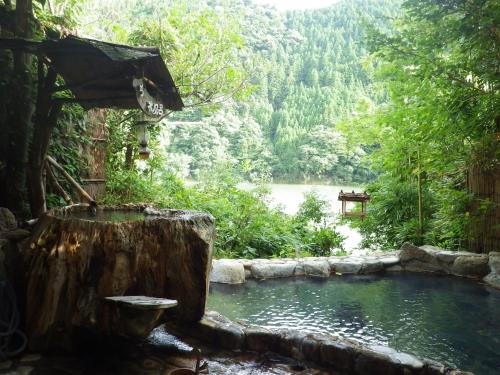 吉野家湖泉阁传统日式旅馆