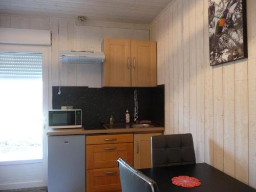 Studio chez Jean-Michel in Espinasse