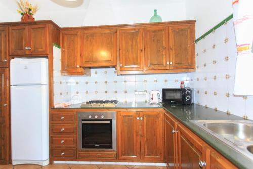 Villa Iris - image 4