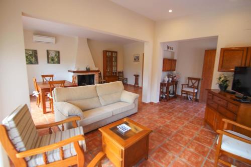 Villa with Private Pool image 8