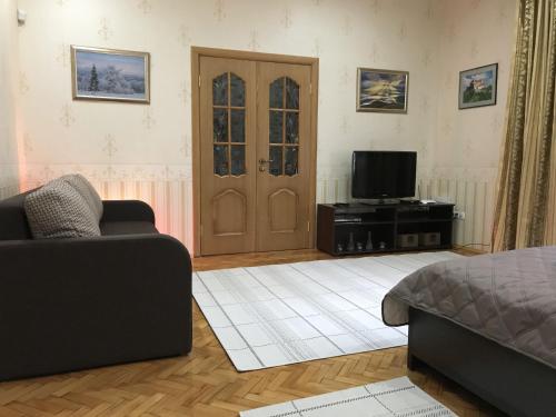 Large apartment in the city center, Mukačevo (foto 8)