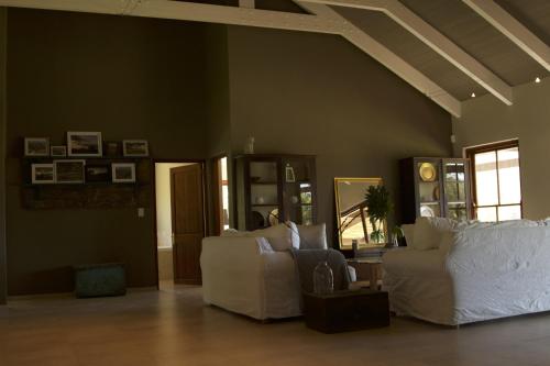 The Riverstone House in Sungai Breede