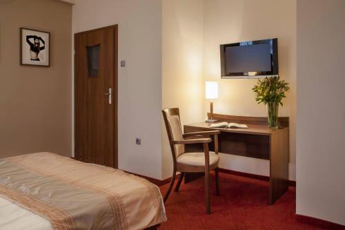 M Hotel - main image