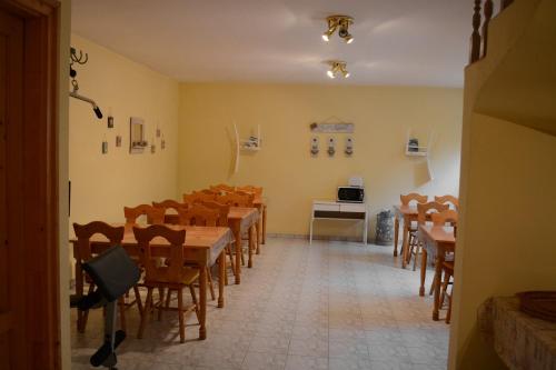 Studio Apartment with Balcony