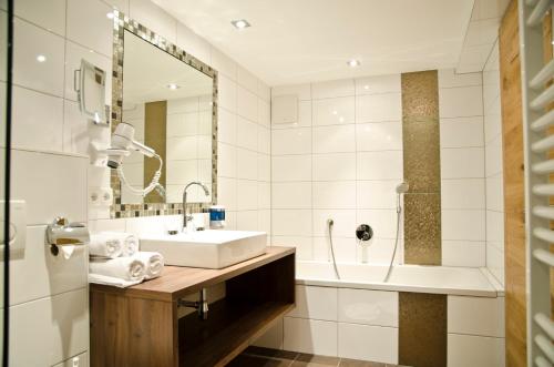 Hotel Garni Alpenland - main image