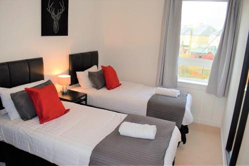 Kelpies Serviced Apartments MacGregor- 2 Bedrooms in Grangemouth