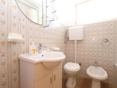 House Nada 1201 - main image