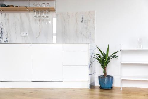 Apartment image 10