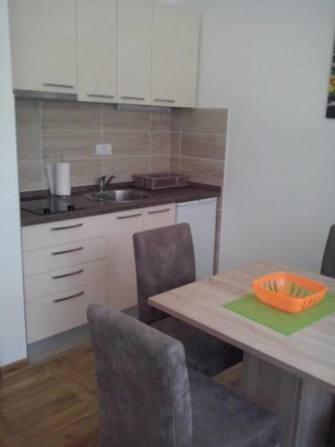 Apartman Svetogorska - image 4