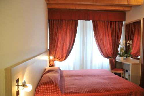 Guestroom, Hotel 5 Colonne in Mirano