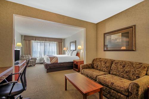 Comfort Inn & Suites