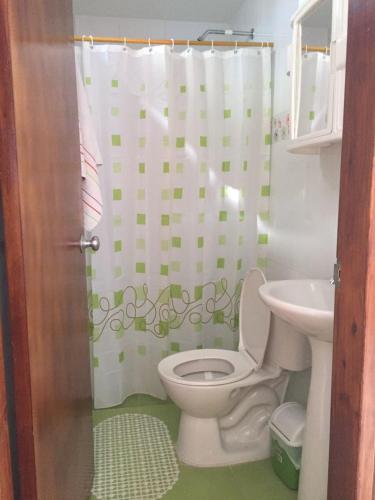 Studio Apartment image 6