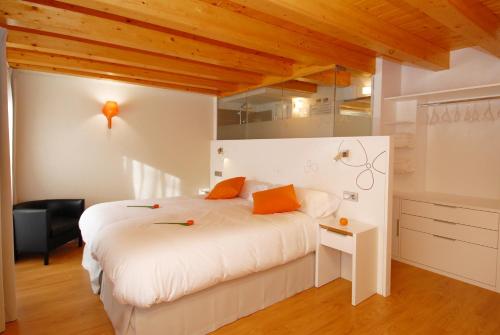 Hostal riMboMbin, Burgos