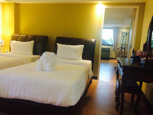 room detail thumbnail 1