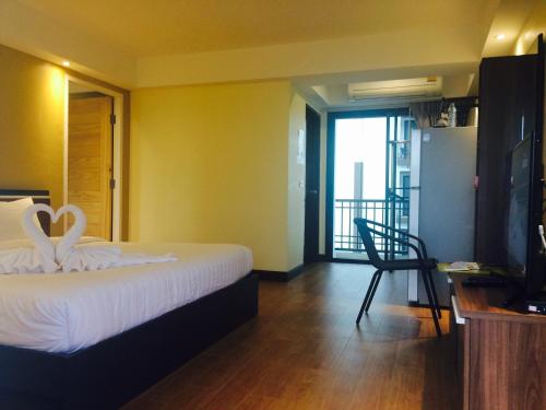 room detail thumbnail 0