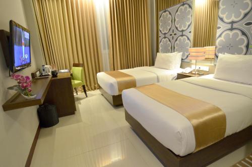 Howard Johnson By Wyndham Pekalongan Room Type - Twin Room