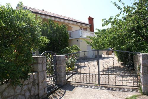 Apartments Nikola - image 4