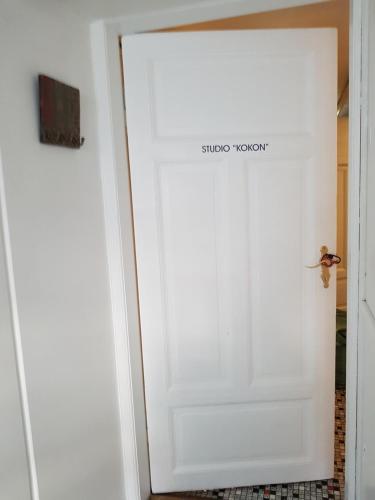 Studio- Kokon- Souterrain Studio- Kokon- Souterrain