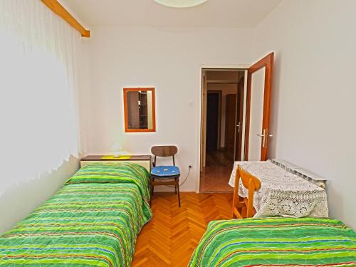 Double Room image 3