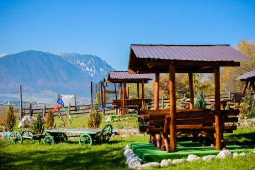 Two-Bedroom Suite with Mountain View