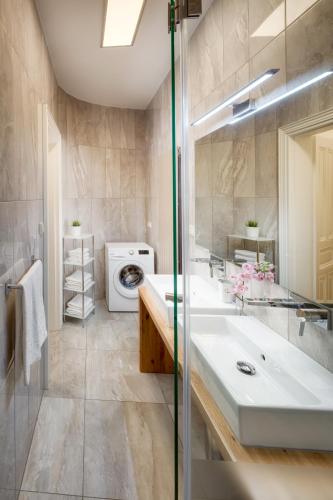 Riverview Old Town Apartment - image 8