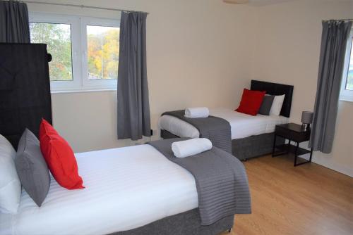 Kelpies Serviced Apartments Callum- 3 Bedrooms- Sleeps 6, , Edinburgh and the Lothians