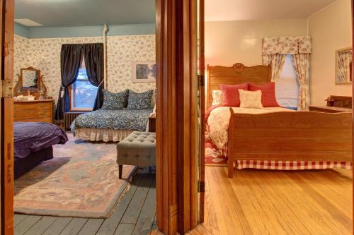 Margaretville Mountain Inn B&B - image 9