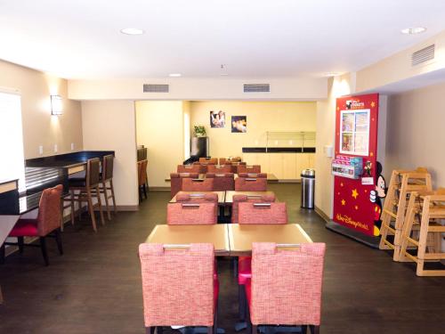 Mat og drikke, Extended Stay America Suites - Orlando - Convention Center near Orange County Convention Center