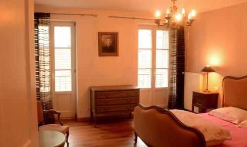 2 bedrooms, 3 beds