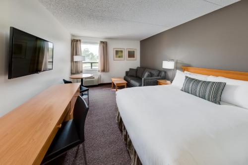 Heritage Inn Hotel & Convention Centre - Moose Jaw