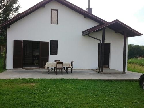 

Weekend house Dubrave
