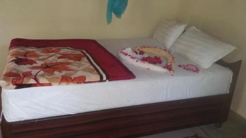 Bed, Nature Safari Lodge in Thakudwara