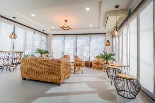 Triple Z Hotel near Baan Sillapin Artists Village