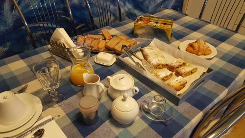 Monteceneri 9 B&b