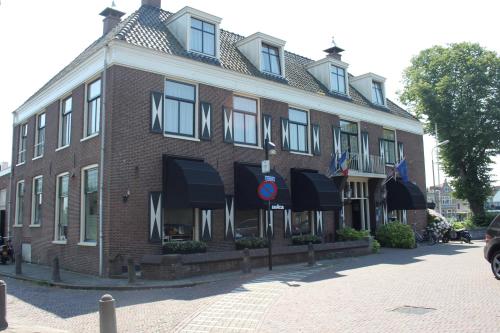  Het Rechthuis, Uithoorn bei Waverveen