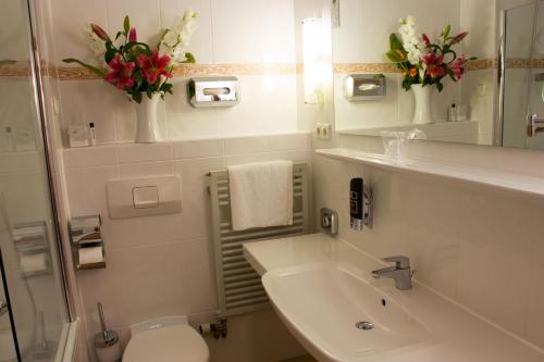 Hotel Bayerischer Hof - image 10