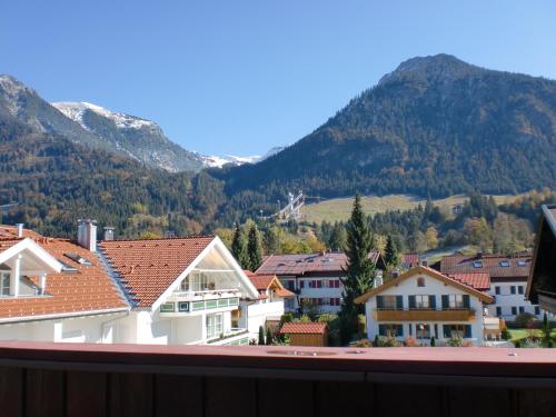 Apartment with Mountain View image 8