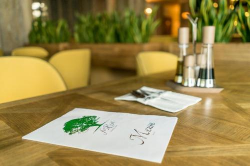 Hotel Princess Frog - image 9