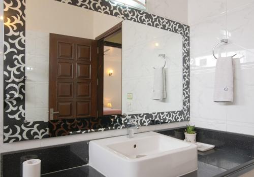 Studio Apartment image 7