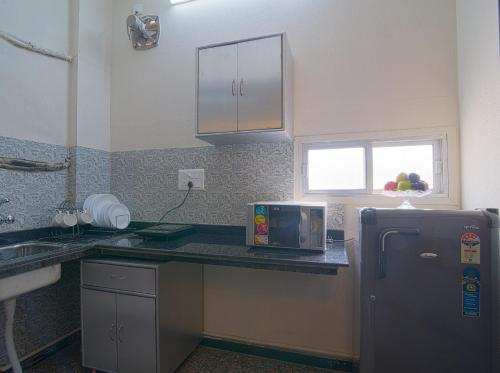 Studio Apartment image 3