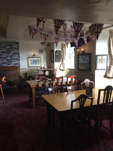 George and Dragon Ashbourne - image 5
