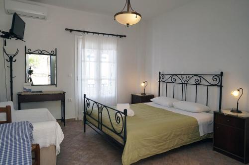  Akrotiri Hotel in Platiá Ámmos