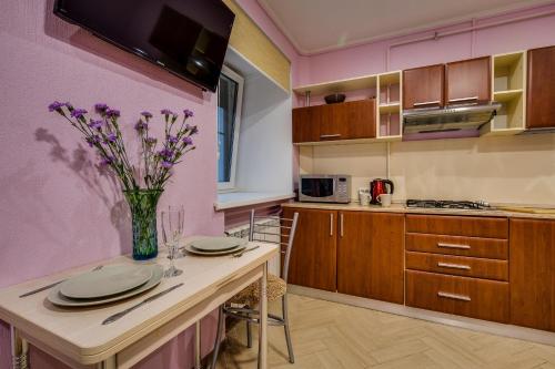 Atrium Hotel - image 7