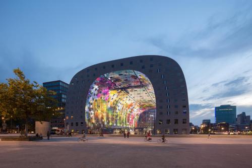 PREMIER SUITES Rotterdam - image 2