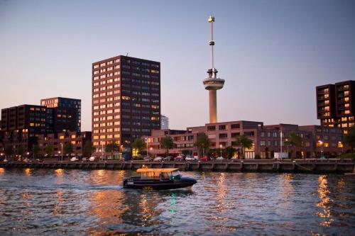 PREMIER SUITES PLUS Rotterdam - image 11